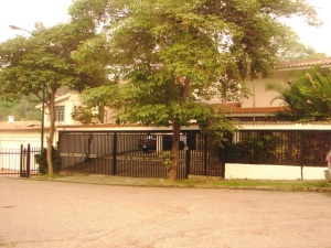 NURIA ROCAS Casa En Venta En Caracas - Prados del Este C&oacute;digo FLEX: 10-4452