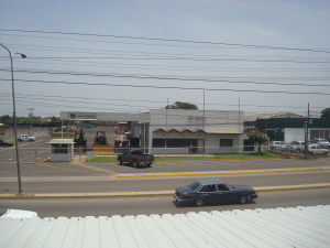 CARMI�A & ASOCIADOS Local Comercial En Alquiler En Maracaibo - Kilometro 4 C&oacute;digo FLEX: 09-2756 No.9