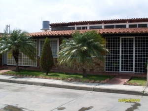 EILEEN CASTILLO Casa Venta La Victoria La Mora II FLEXMLS-10-4707