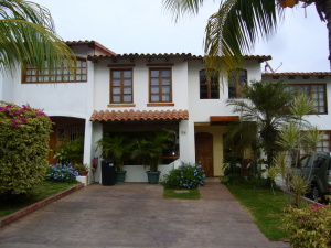 PEDRO ARNAL Townhouse Venta Municipio Maneiro Pampatar El Paraiso FLEXMLS-10-4786