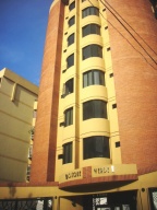 EILEEN CASTILLO Apartamento En Venta En Maracay - El Bosque C&oacute;digo FLEX: 10-5008