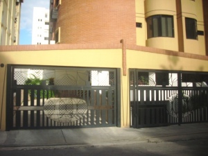 Oscar Illarramendi Apartamento En Venta En Maracay - El Bosque C&oacute;digo FLEX: 10-5008 No.3