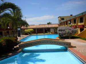 MASTER INTERNATIONAL Townhouse En Venta En Chichiriviche - Malecon C&oacute;digo FLEX: 10-5014