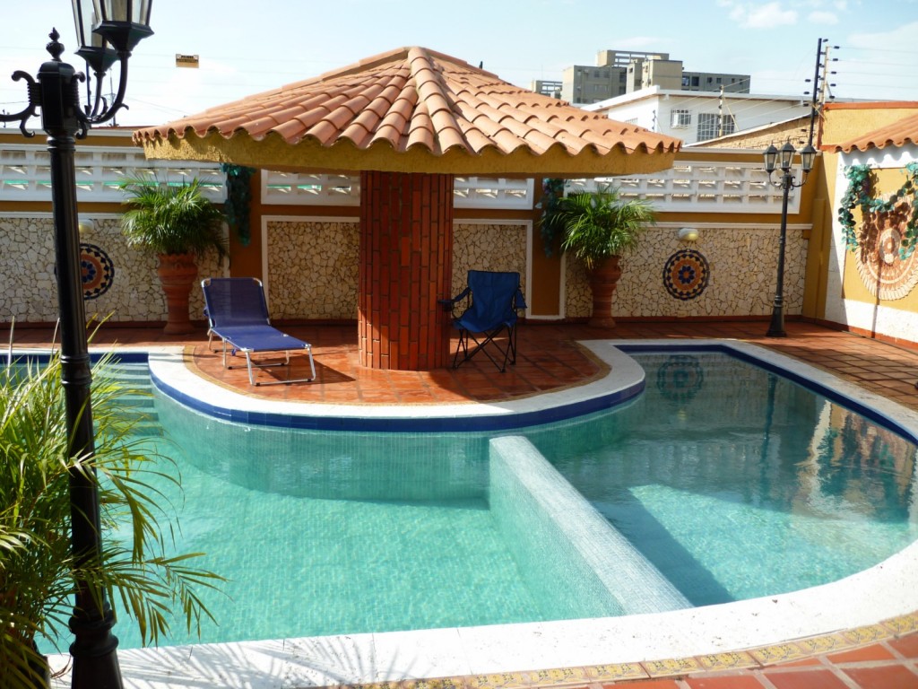 ANGEL PINTON Townhouse en Venta en La Coromoto en Maracaibo Código: 10-5193 No.8