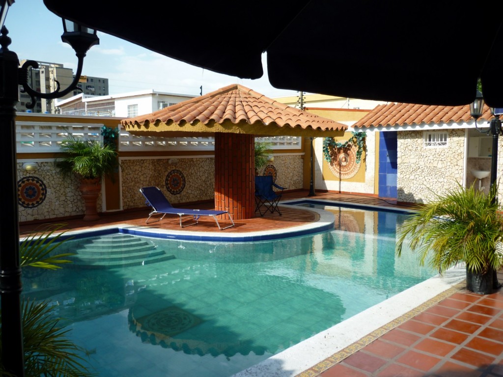 ANGEL PINTON Townhouse en Venta en La Coromoto en Maracaibo Código: 10-5193 No.9