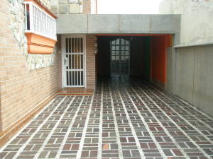 MARIA ALBA GIORDANO Casa En Venta En Municipio Naguanagua - Carialinda C&oacute;digo FLEX: 10-5272 No.3