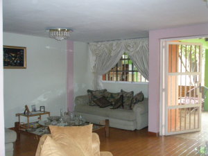 MARIA ALBA GIORDANO Casa En Venta En Municipio Naguanagua - Carialinda C&oacute;digo FLEX: 10-5272 No.6