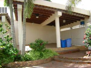 ROSAURA ISLA Casa En Venta En Valencia - Altos de Guataparo C&oacute;digo FLEX: 10-5176 No.5