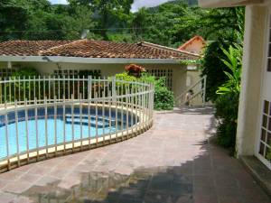 ROSAURA ISLA Casa En Venta En Valencia - Altos de Guataparo C&oacute;digo FLEX: 10-5176 No.7