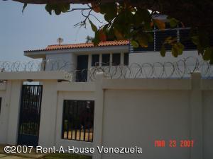 MARGARITA ESCALANTE Casa Venta Maracaibo Avenida Milagro Norte FLEXMLS-10-5495