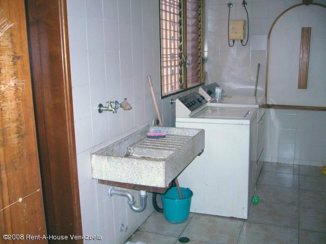         ANGEL PINTON Apartamento en Venta en La Estrella en Maracaibo C&oacute;digo: 10-6135 No.1