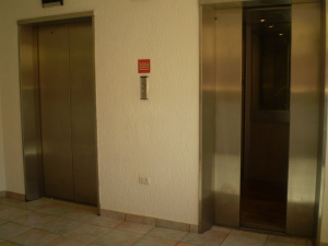 INMUEBLES KSAMAR C.A. Apartamento en Venta en Cimarron en Municipio Antolin del Campo Paraguachi Código: 10-6355 No.4