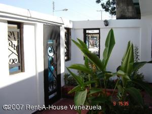 Rent A House Estela Beatriz P�rez Franquicia Personal - Valencia Estado Carabobo - Venezuela  www.alquilovendoinmuebles.com Casa Venta Valencia San Joaquin FLEXMLS-10-6534