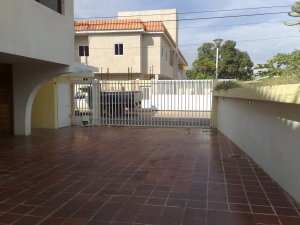 REAL & BUSINESS BROKER&acute;S C.A Townhouse En Venta En Ciudad Ojeda - La N C&oacute;digo FLEX: 10-7467 No.0