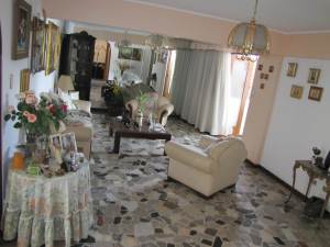 ERNESTO JIMENEZ Apartamento En Venta En Caracas - La Trinidad C&oacute;digo FLEX: 10-7844 No.1
