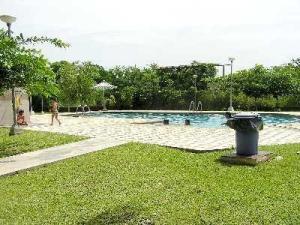 MASTER INTERNATIONAL Townhouse en Venta en Castillos de Monterrey en Higuerote C&oacute;digo: 10-8265 No.2