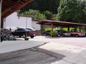 ARIADNA BOUQUETT MORENO Casa Venta Caracas Alto Hatillo FLEXMLS-04-2639