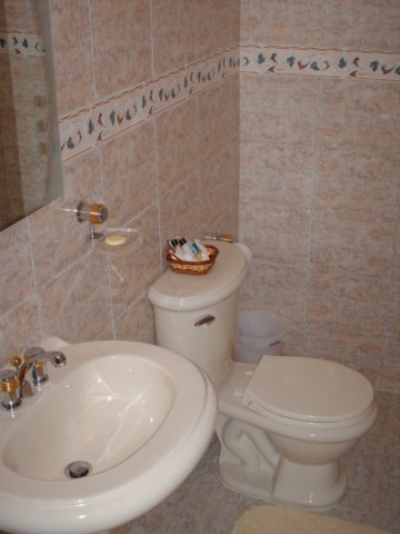 ANGEL PINTON Casa en Venta en La Estrella en Maracaibo Código: 10-9035 No.3