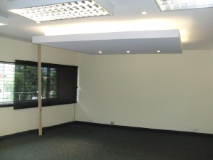 ERNESTO JIMENEZ Casa En Venta En Caracas - La Trinidad C&oacute;digo FLEX: 10-9290 No.9