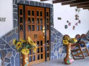 EILEEN CASTILLO Casa En Venta En Palo Negro - El Orticeño Código FLEX: 10-9308 No.2