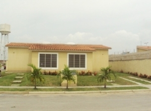 EILEEN CASTILLO Casa En Venta En Santa Cruz de Aragua - Corocito C&oacute;digo FLEX: 10-9380