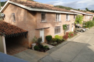 THAYDA MONTERO V-04521574-8 Casa En Venta En Valencia - Guataparo C&oacute;digo FLEX: 10-9617