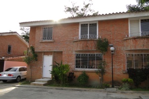 PATRICIA COLINA V-09752084-0 Casa En Venta En Valencia - Guataparo C&oacute;digo FLEX: 10-9617 No.2