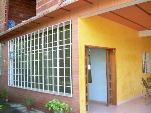 OSMAR GOMEZ Casa En Venta En Maracay - El Castaño C&oacute;digo FLEX: 10-9895