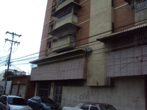 EILEEN CASTILLO Apartamento En Venta En Maracay - Zona Centro Código FLEX: 10-10108 No.1