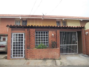 Townhouse / Alquiler / Ciudad Ojeda / Los Samanes / FLEXMLS-10-10157