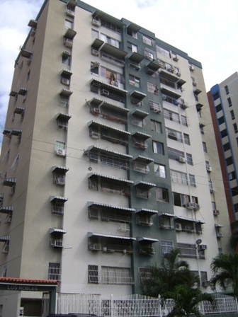 OSCAR ILLARRAMENDI Apartamento En Venta En Maracay - Base Aragua C&oacute;digo FLEX: 11-212 No.0