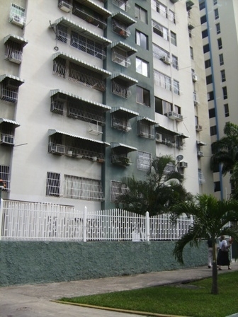 OSCAR ILLARRAMENDI Apartamento En Venta En Maracay - Base Aragua C&oacute;digo FLEX: 11-212 No.1