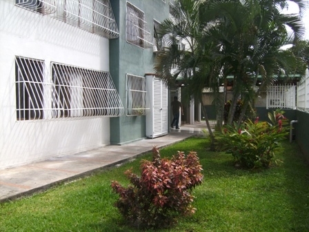 OSCAR ILLARRAMENDI Apartamento En Venta En Maracay - Base Aragua C&oacute;digo FLEX: 11-212 No.4