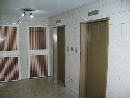 OSCAR ILLARRAMENDI Apartamento En Venta En Maracay - Base Aragua C&oacute;digo FLEX: 11-212 No.9