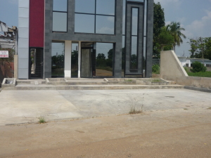 REAL & BUSINESS BROKER&acute;S C.A Edificio En Venta En Ciudad Ojeda - Intercomunal C&oacute;digo FLEX: 11-303 No.1