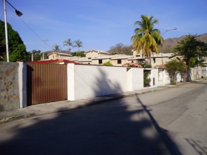EILEEN CASTILLO Terreno Comercial En Venta En Maracay - Barrio Sucre C&oacute;digo FLEX: 11-349 No.2