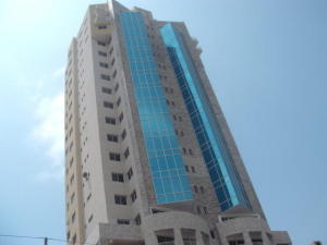 DORIS ACOSTA Apartamento En Venta En Maracaibo - Avenida El Milagro C&oacute;digo FLEX: 11-441 No.1