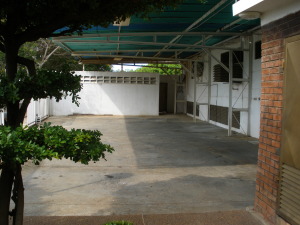 MARIEDOS DAVALILLO Apartamento En Venta En Maracaibo - Avenida Delicias Norte C&oacute;digo FLEX: 11-685 No.5