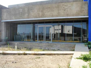 Alquiler - Comercial En Punto Fijo - Los Caciquesimage fachada RAH:11-167