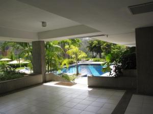ERNESTO JIMENEZ Apartamento En Venta En Caracas - La Trinidad C&oacute;digo FLEX: 11-745 No.5