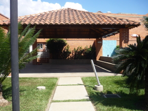 CELESTE BELLO RIF V-04170295-4 Townhouse En Venta En Valencia - Manongo C&oacute;digo FLEX: 11-816 No.2