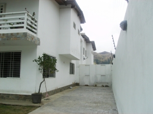 EILEEN CASTILLO Casa En Venta En Maracay - El Castaño C&oacute;digo FLEX: 11-851