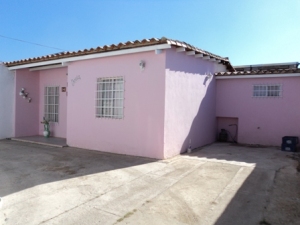 RENT-A-HOUSE ARAGUA Casa En Venta En Maracay - La Morita C&oacute;digo FLEX: 11-868 No.4