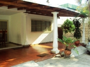 EILEEN CASTILLO Casa En Venta En Maracay - El Limon C&oacute;digo FLEX: 11-904 No.4