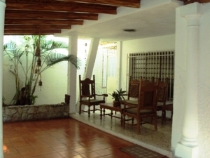 EILEEN CASTILLO Casa En Venta En Maracay - El Limon C&oacute;digo FLEX: 11-904 No.5