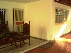 EILEEN CASTILLO Casa En Venta En Maracay - El Limon C&oacute;digo FLEX: 11-904 No.6
