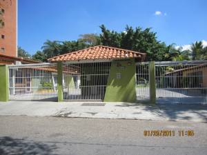 Rent A House Estela Beatriz P�rez Franquicia Personal - Valencia Estado Carabobo - Venezuela  www.alquilovendoinmuebles.com Townhouse Venta Valencia Sabana Larga FLEXMLS-11-1020