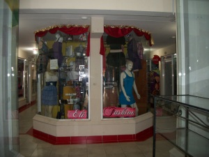MASTER INTERNATIONAL Local Comercial en Venta en Avenida Bolivar en Ciudad Ojeda C&oacute;digo: 11-1048 No.2