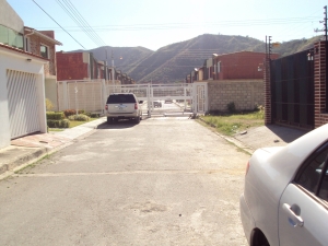 EILEEN CASTILLO Terreno Residencial En Venta En Turmero - Valle Fresco Código FLEX: 11-1335 No.5