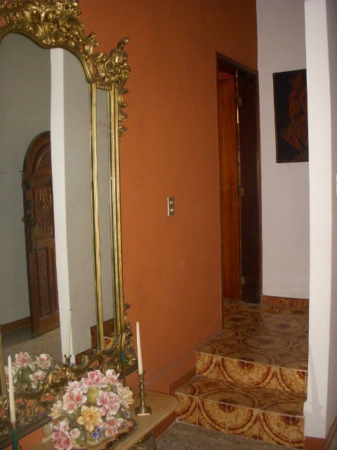 ANGEL PINTON Casa en Venta en La California en Maracaibo Código: 11-1382 No.8